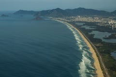 Longues et merveilleuses plages, plage de DOS Bandeirantes de Recreio, Rio de Janeiro Brazil photo libre de droits Longues et merveilleuses plages, plage de DOS Bandeirantes de Recreio, Rio de Janeiro Brazil photo libre de droits