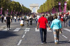 Lovely couple on Champs Elysées at Paris car free day