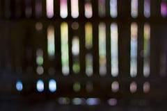Luces del bokeh de Blured en fila Fondo coloreado defocused abstracto Imágenes de archivo libres de regalías Luces del bokeh de Blured en fila Fondo coloreado defocused abstracto Imágenes de archivo libres de regalías