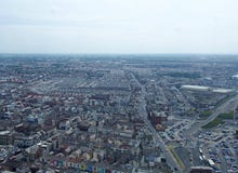 Luchtpanorama van de stad van Blackpool die het oosten die de straten en de wegen van de stad met lancashireplatteland tonen kijk royalty-vrije stock afbeeldingen Luchtpanorama van de stad van Blackpool die het oosten die de straten en de wegen van de stad met lancashireplatteland tonen kijk royalty-vrije stock afbeeldingen