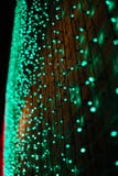 Luci di festa che emettono luce alla notte fotografie stock libere da diritti Luci di festa che emettono luce alla notte fotografie stock libere da diritti