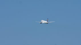 Lufthansa spiana il decollo dall'aeroporto di Monaco di Baviera, MUC Lufthansa spiana il decollo dall'aeroporto di Monaco di Baviera, MUC