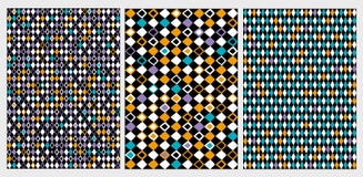 Lustiger geometrischer abstrakter Vektor-Muster-Satz Bunte Rauten auf schwarze Hintergründe stock abbildung Lustiger geometrischer abstrakter Vektor-Muster-Satz Bunte Rauten auf schwarze Hintergründe stock abbildung