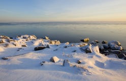 Luz de la tarde de diciembre del superior de lago imagenes de archivo Luz de la tarde de diciembre del superior de lago imagenes de archivo