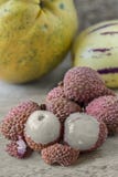 Lychees и другие тропические плоды стоковая фотография Lychees и другие тропические плоды стоковая фотография