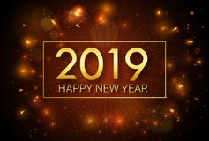 Lyckligt nytt år 2019 Jul Hälsa den guld- inskriften på bakgrunden av fyrverkerier royaltyfri illustrationer Lyckligt nytt år 2019 Jul Hälsa den guld- inskriften på bakgrunden av fyrverkerier royaltyfri illustrationer