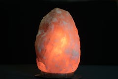 Lámpara ardiente de la sal imágenes de archivo libres de regalías Lámpara ardiente de la sal imágenes de archivo libres de regalías