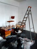LÃo creativo, reparaciones interiores, escaleras y tabla imágenes de archivo libres de regalías LÃo creativo, reparaciones interiores, escaleras y tabla imágenes de archivo libres de regalías