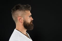 M??czyzny przystojnego modnisia elegancka broda i w?sy Pi?kno i m?sko?? Brodaty ufny modni? Brody moda i fotografia stock M??czyzny przystojnego modnisia elegancka broda i w?sy Pi?kno i m?sko?? Brodaty ufny modni? Brody moda i fotografia stock