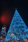 Madrid am Weihnachten Rathaus und die berühmten Puerta del Sol -Clo stockbild Madrid am Weihnachten Rathaus und die berühmten Puerta del Sol -Clo stockbild