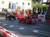 Mailand, Italien - 29. August 2018: Historische Autos auf Bahn stockfotografie Mailand, Italien - 29. August 2018: Historische Autos auf Bahn stockfotografie