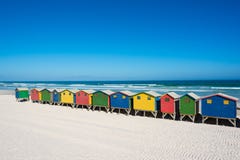 Maisons de plage colorées à Cape Town photo stock Maisons de plage colorées à Cape Town photo stock
