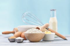 Make A Cake Royalty Free Stock Images Make A Cake Royalty Free Stock Images