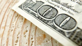 Makro- zakończenie up USA 100 dolarowy rachunek fotografia stock Makro- zakończenie up USA 100 dolarowy rachunek fotografia stock