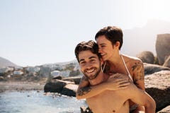 Tourist couple in romantic mood outdoors on a holiday Royalty Free Stock Photos Tourist couple in romantic mood outdoors on a holiday Royalty Free Stock Photos