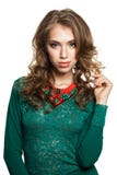 Mannequin de jeune femme dans Lacy Dress Isolated vert sur le blanc Photos stock Mannequin de jeune femme dans Lacy Dress Isolated vert sur le blanc Photos stock