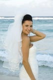 Mariage de plage des Caraïbes - pose de mariée photo stock Mariage de plage des Caraïbes - pose de mariée photo stock