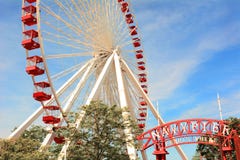 Marina Pier Ferris Wheel fotografia stock libera da diritti Marina Pier Ferris Wheel fotografia stock libera da diritti