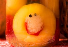 Marinated или замаринованный плод формируя smiley сторону стоковые фотографии rf Marinated или замаринованный плод формируя smiley сторону стоковые фотографии rf