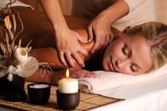 Massage de shuolder Massage de shuolder