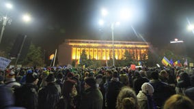 Masywny protest w Bucharest, Piata Victoriei w 05 - 02 2017