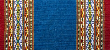 Materia textil indígena de los Andes en Cusco, Perú foto de archivo Materia textil indígena de los Andes en Cusco, Perú foto de archivo