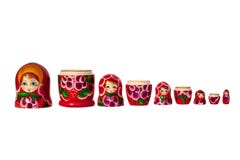 Matreshka ρωσικό κουκλών σχέδιο λουλουδιών αναμνηστικών φωτεινό κόκκινο, πορφυρό και πράσινο στην άσπρη απομονωμένη υπόβαθρο κινη στοκ εικόνα Matreshka ρωσικό κουκλών σχέδιο λουλουδιών αναμνηστικών φωτεινό κόκκινο, πορφυρό και πράσινο στην άσπρη απομονωμένη υπόβαθρο κινη στοκ εικόνα