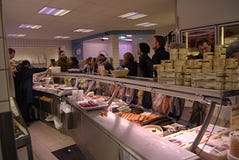 MATSTÄLLE FÖR HELGDAGSAFTON FÖR DENMARK_FISH-MENY FORYEAR arkivbilder MATSTÄLLE FÖR HELGDAGSAFTON FÖR DENMARK_FISH-MENY FORYEAR arkivbilder