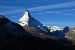 Matterhorn no nascer do sol foto de stock royalty free Matterhorn no nascer do sol foto de stock royalty free