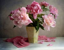 Mazzo del Peony fotografie stock Mazzo del Peony fotografie stock
