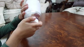 Medicina da segurança da criança em casa - filme Medicina da segurança da criança em casa - filme