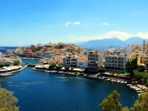 Meer in het centrum van Agios Nikolaos royalty-vrije stock afbeelding Meer in het centrum van Agios Nikolaos royalty-vrije stock afbeelding