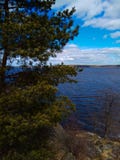 Meer in het park van Mon Repos Vyborg Rusland royalty-vrije stock afbeelding Meer in het park van Mon Repos Vyborg Rusland royalty-vrije stock afbeelding