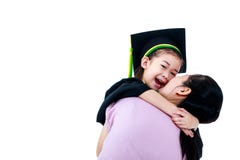 Meisje in graduatietoga met haar moeder op witte backg stock fotografie Meisje in graduatietoga met haar moeder op witte backg stock fotografie