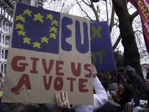 Mejor para los paladines sociales de Gran Breta?a que protestan contra Brexit imágenes de archivo libres de regalías Mejor para los paladines sociales de Gran Breta?a que protestan contra Brexit imágenes de archivo libres de regalías