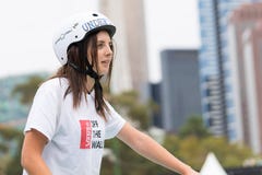 Melbourne Australien - Mars 14, 2016: Konkurrens som cyklar på den årliga Moomba festivalen royaltyfri bild Melbourne Australien - Mars 14, 2016: Konkurrens som cyklar på den årliga Moomba festivalen royaltyfri bild