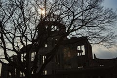 Memoriale di pace di Hiroshima - cupola di Genbaku immagine stock libera da diritti Memoriale di pace di Hiroshima - cupola di Genbaku immagine stock libera da diritti