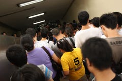 Menigte in een spitsuur in de metro van Peking royalty-vrije stock foto Menigte in een spitsuur in de metro van Peking royalty-vrije stock foto