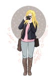 Menina bonito com a câmera em suas mãos Mulher da forma com câmera da foto Ilustração do vetor Fotógrafo ou Adv do vintage de Vid ilustração royalty free Menina bonito com a câmera em suas mãos Mulher da forma com câmera da foto Ilustração do vetor Fotógrafo ou Adv do vintage de Vid ilustração royalty free