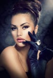 Menina do estilo do vintage fotografia de stock royalty free Menina do estilo do vintage fotografia de stock royalty free
