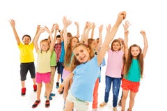 Menina e grupo de crianças na parte traseira foto de stock Menina e grupo de crianças na parte traseira foto de stock