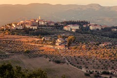 Mening van Toscaans Platteland in Chianti, Italië royalty-vrije stock foto Mening van Toscaans Platteland in Chianti, Italië royalty-vrije stock foto