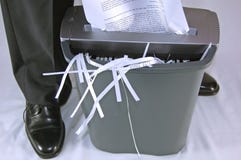 Mens die document verscheurt royalty-vrije stock afbeelding Mens die document verscheurt royalty-vrije stock afbeelding