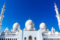 Mesquita grande famosa de Sheikh Zayed em Abu Dhabi, Emiratos Árabes Unidos fotos de stock royalty free Mesquita grande famosa de Sheikh Zayed em Abu Dhabi, Emiratos Árabes Unidos fotos de stock royalty free
