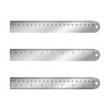 Metal i righelli di misurazione nei centimetri, i pollici, millimetro - aparted e combinato Vettore illustrazione di stock Metal i righelli di misurazione nei centimetri, i pollici, millimetro - aparted e combinato Vettore illustrazione di stock