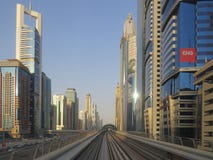 Metro sporen in Doubai Cityscape royalty-vrije stock fotografie Metro sporen in Doubai Cityscape royalty-vrije stock fotografie
