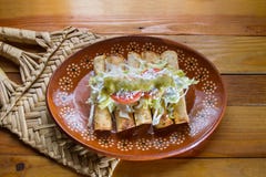 mexikanska flautas arkivbilder mexikanska flautas arkivbilder