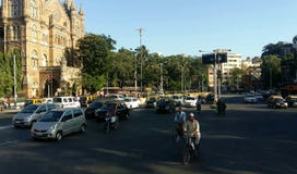 Miasto ruchu drogowego drogowego Mumbai zwyczajny skrzyżowanie, India zdjęcie royalty free Miasto ruchu drogowego drogowego Mumbai zwyczajny skrzyżowanie, India zdjęcie royalty free