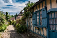 Middeleeuws dorpshuis in Frankrijk royalty-vrije stock fotografie Middeleeuws dorpshuis in Frankrijk royalty-vrije stock fotografie