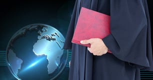 Midsection sędziego mienia książka obraz stock Midsection sędziego mienia książka obraz stock